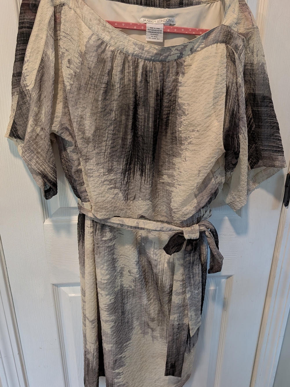 NWOT Maggy London Watercolor Belted Dress Size 16 - Picture 1 of 13